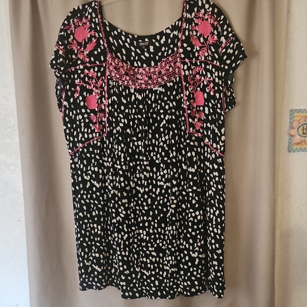 EUC ODDY Dress